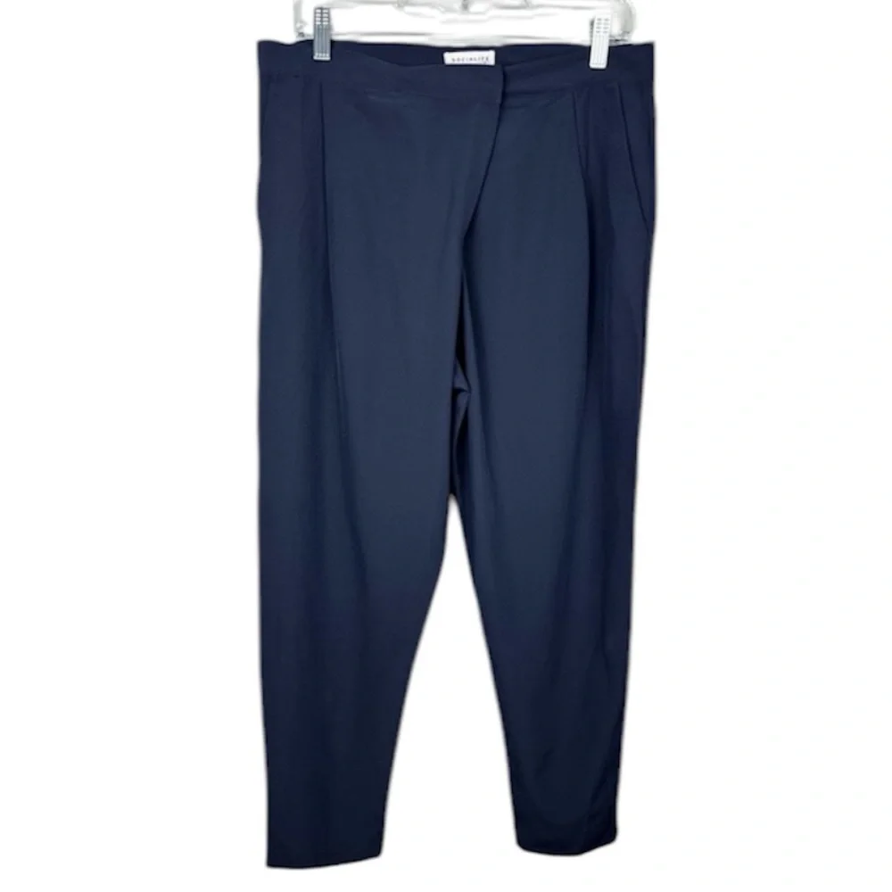 Socialite Navy Pleated Ankle Dress Pant Large NWT NEW